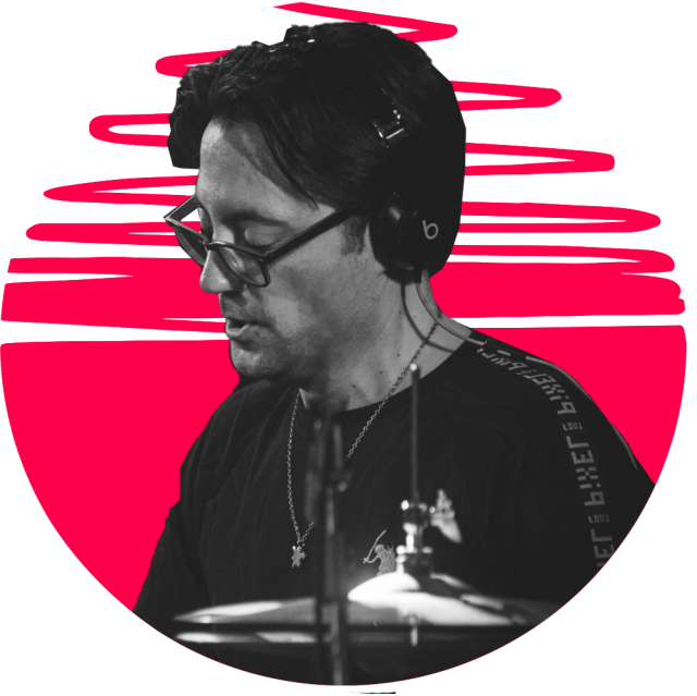 https://accademiamusicalebds.it/wp-content/uploads/2025/09/ferroni-maestro-batteria-thumb-640x639.png